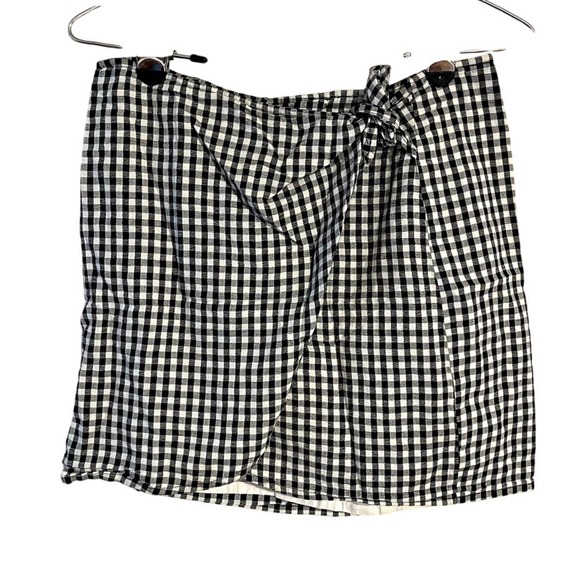 Madewell Dresses & Skirts - Madewell Gingham Cottagecore Wrap Mini Skirt Black and White EUC small 4